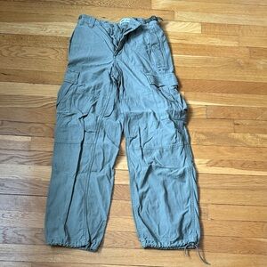Aritzia Women's Cargo Pants - Gray